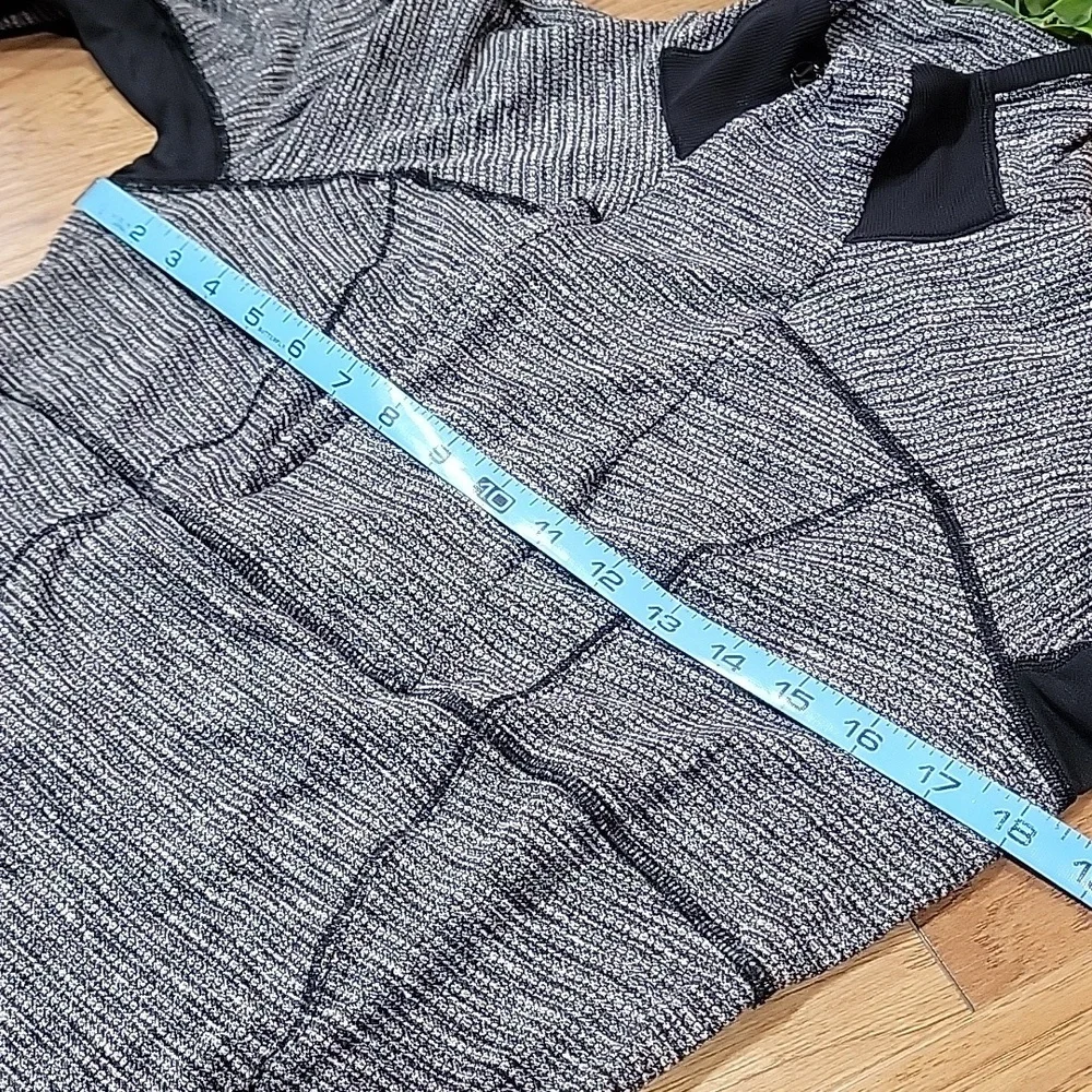 Lululemon Base Runner 10 - Picture 13 of 15